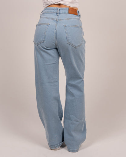 NEW: Pershape Straight Leg Jeans - Vintage Blue